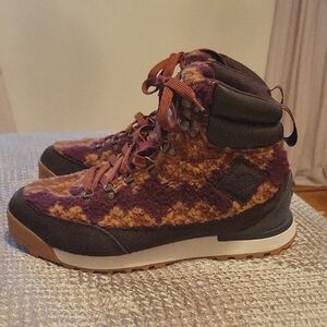 North Face Womens 10.5 Stylish Multicolor Hiking Boots
